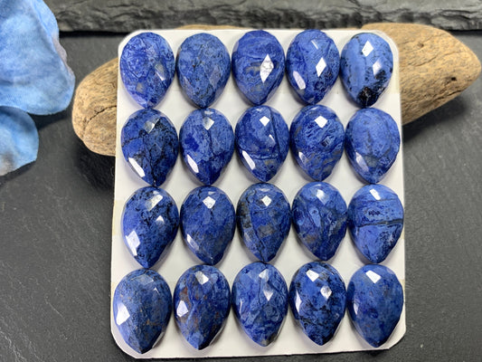 Faceted Dumortierite pear 13x18mm cabochon - Calibrated cabochons