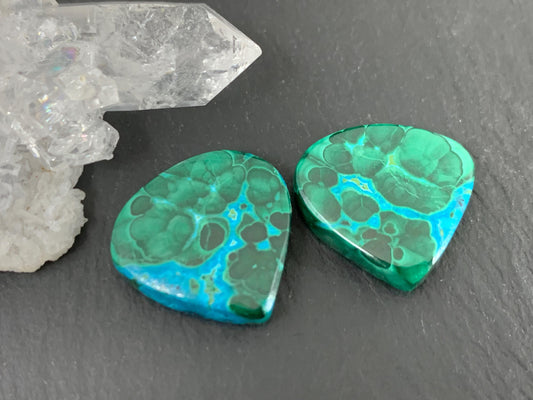 Malachite Chrysocolla pear 16x17x4mm cabochon pair