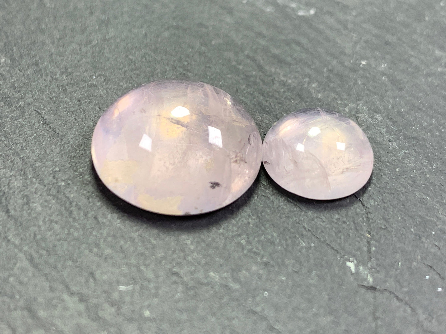 Rose Quartz round 10mm cabochon - Calibrated cabochons