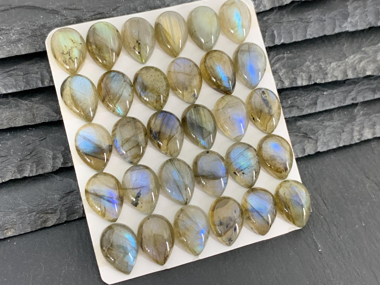 Labradorite pear 10x14mm Cabochon - Calibrated Cabochons