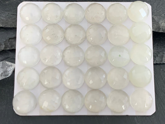 Faceted White Moonstone round 12mm cabochon - Calibrated cabochons