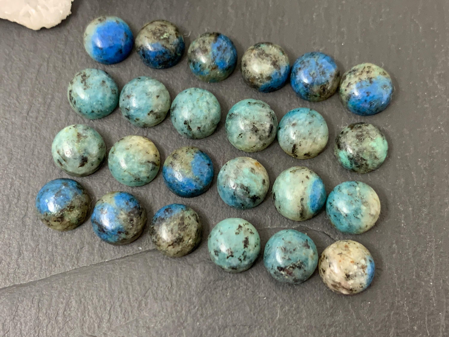Azurite in Granite round 8mm cabochon - Calibrated cabochons