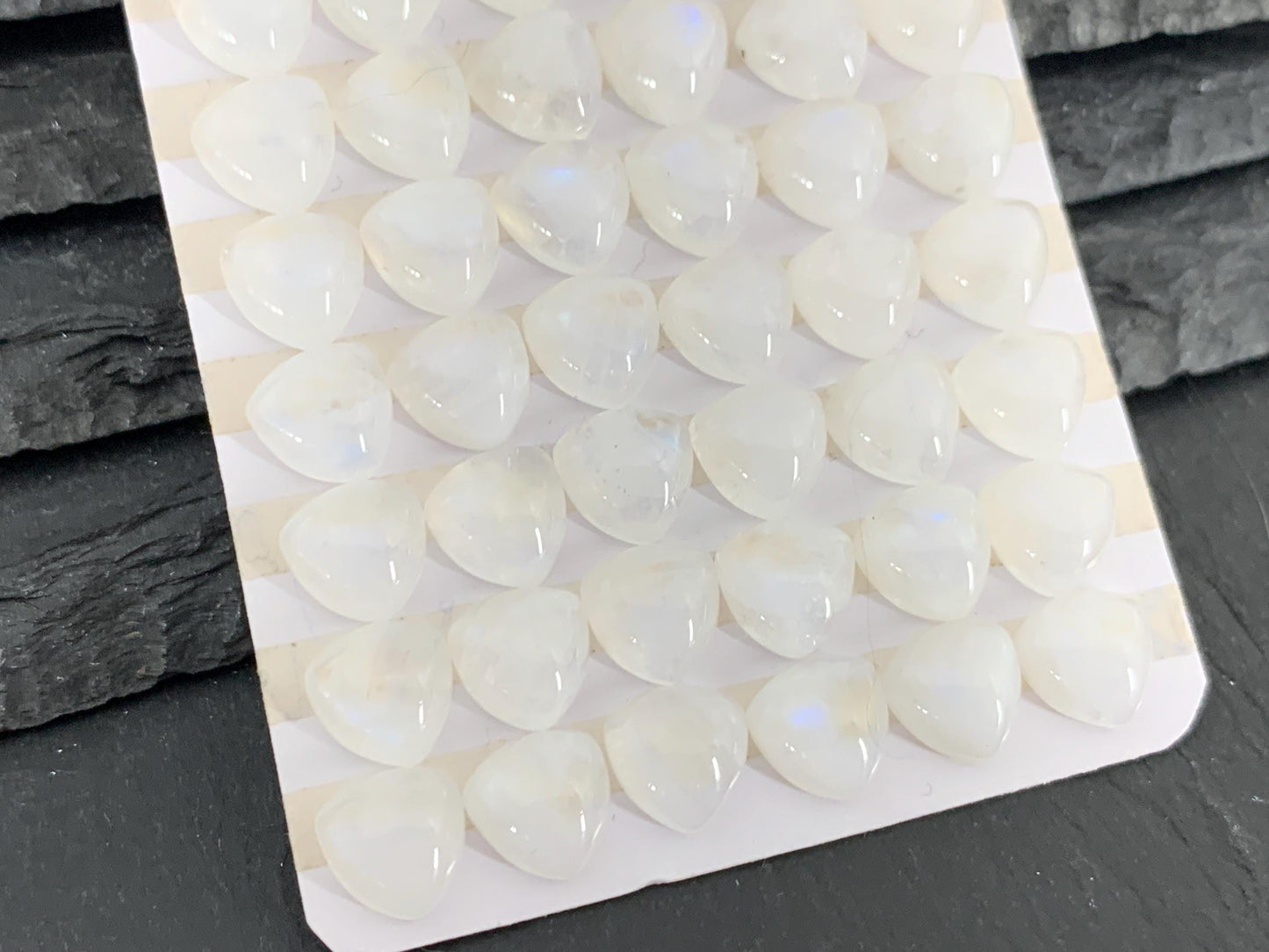 Rainbow Moonstone triangle 8mm cabochon - Calibrated Moonstone