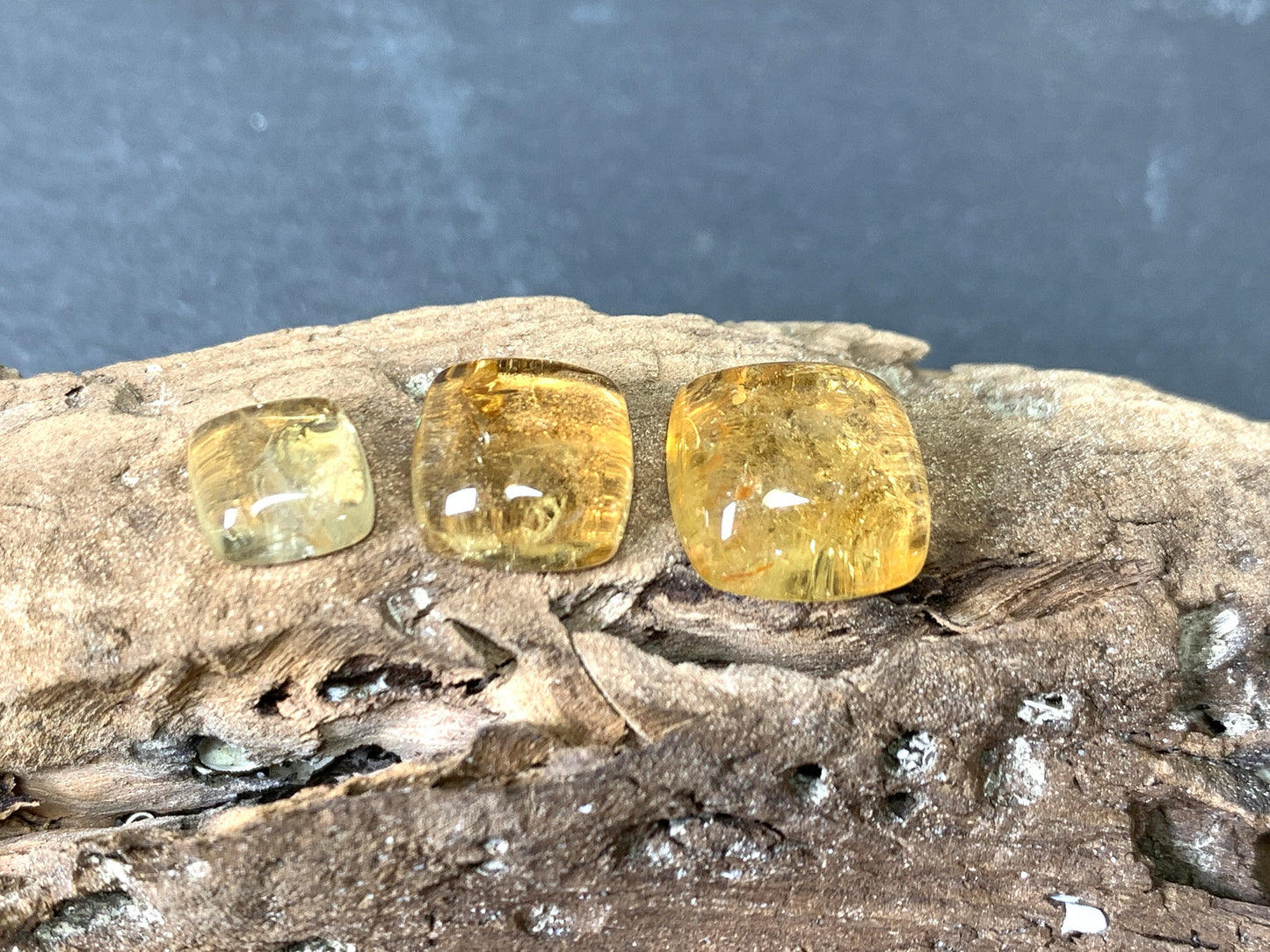 Citrine square cushion cabochon 8, 10, 12mm - Calibrated cabochons