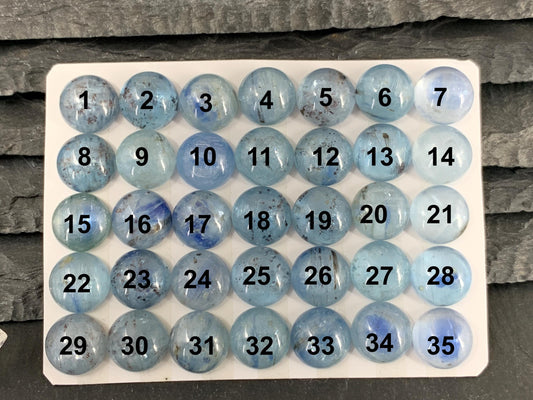 Kyanite round 10mm cabochon - Calibrated cabochons