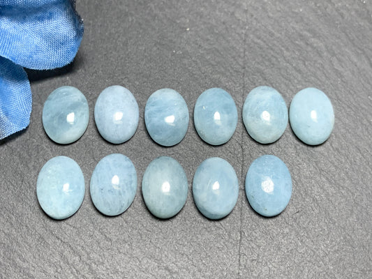Aquamarine cabochon oval 9x12mm - Calibrated cabochons