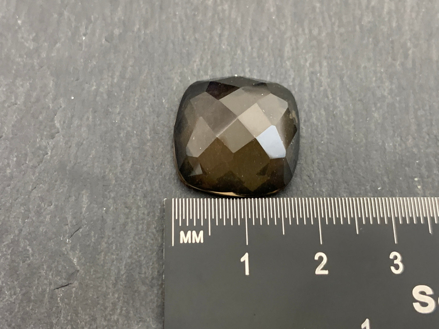 Faceted Smokey Quartz square 18mm cabochon - Calibrated cabochons