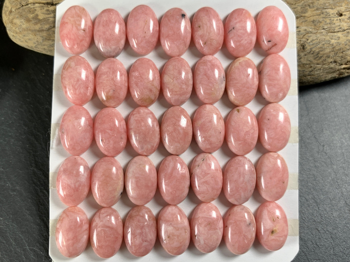 Rhodochrosite oval 8x12mm cabochons - Calibrated cabochons