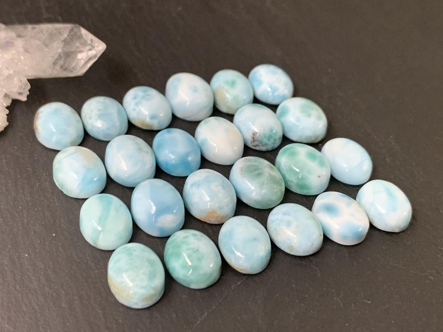 Larimar oval 8x10mm cabochon