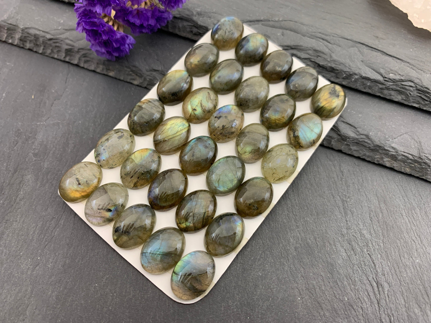 Labradorite oval 12x16mm Cabochon - Calibrated Cabochons