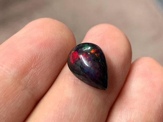 Black Ethiopian Opal pear 9x13x5mm cabochon