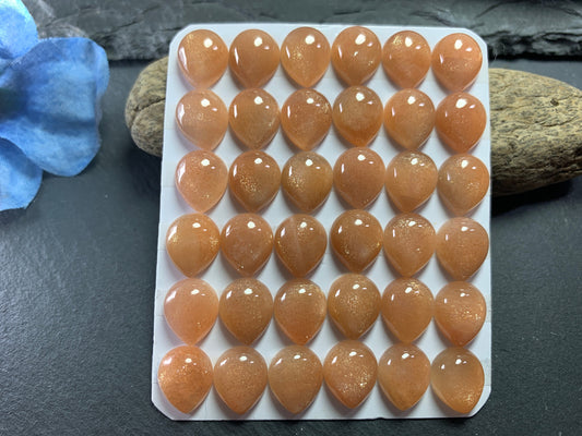 Goldsand Sunstone pear 10x12mm cabochon - Calibrated cabochons