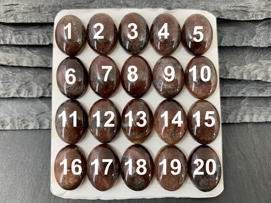Cat's Eye oval 13x18mm cabochon - Calibrated cabochons