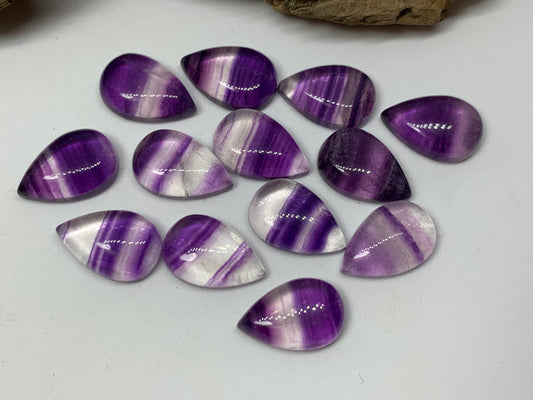 Purple Fluorite pear 10x15mm Cabochon - Calibrated cabochons