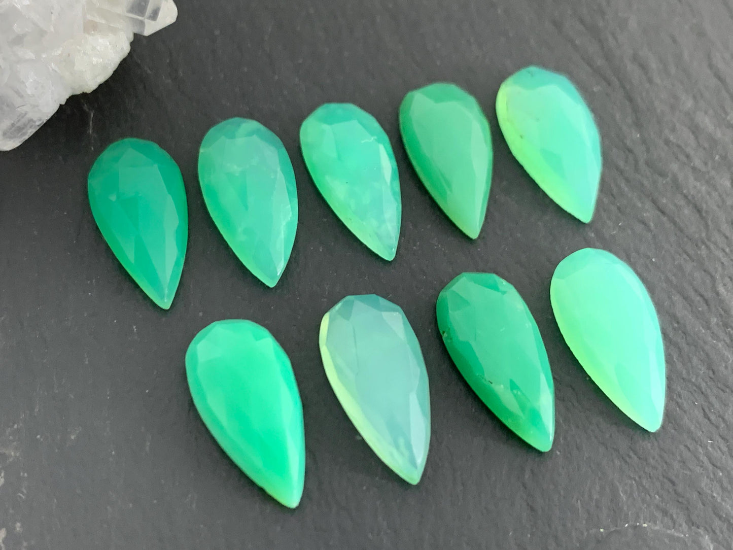 Faceted Chrysoprase pear 7x15mm cabochon