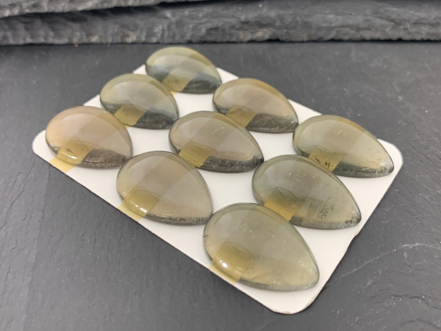 Green Yellow Fluorite pear 18x25mm Cabochon - Calibrated cabochons