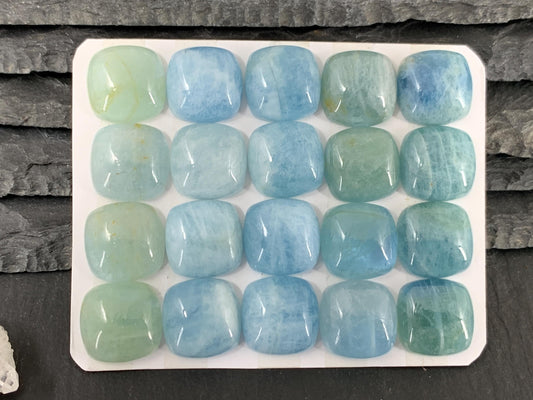 Aquamarine square cushion 15mm cabochon - Calibrated cabochons