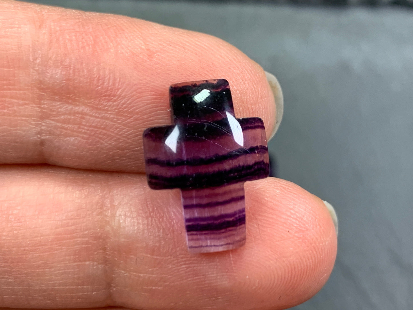 Cross Purple Fluorite Cabochon 12x16mm - Calibrated cabochons