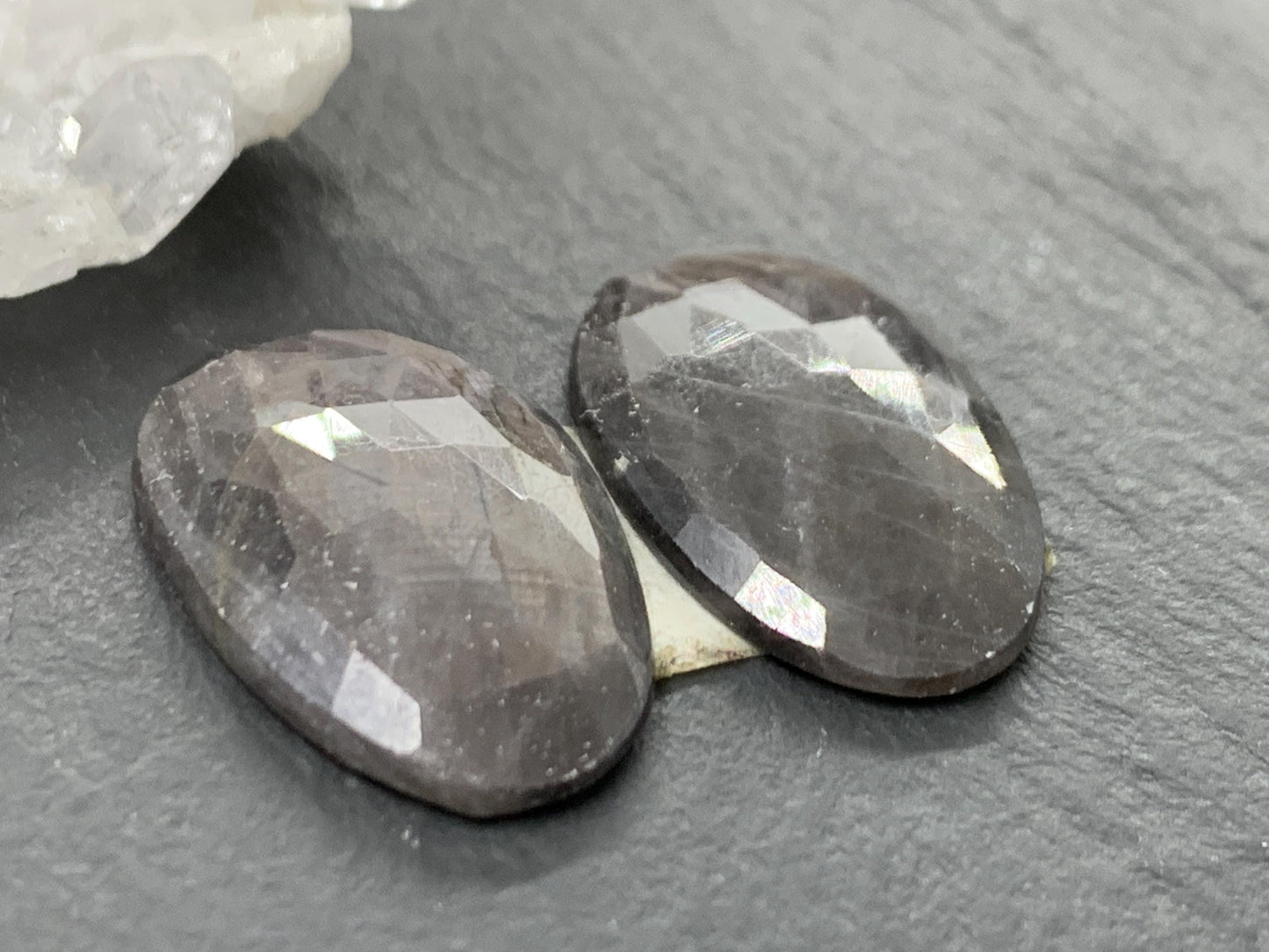 Faceted Star Sapphire pair 14x22x3.5mm cabochon - Sapphire pairs