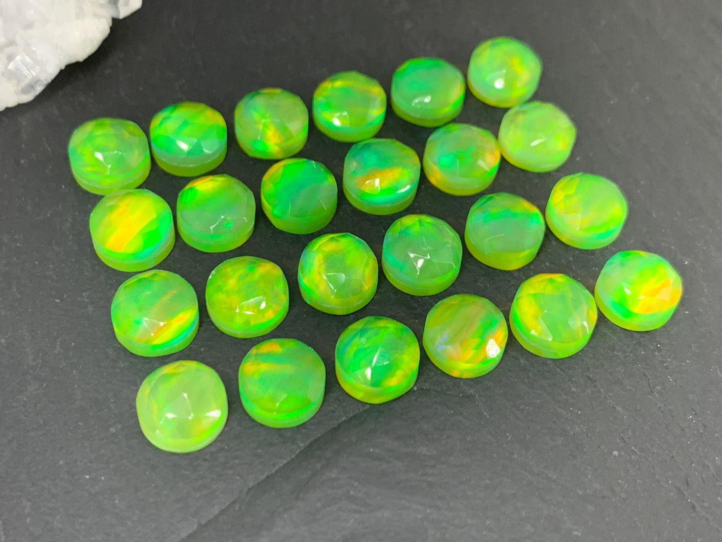 Faceted Aurora Opal round 8mm cabochon - Doublet cabochons