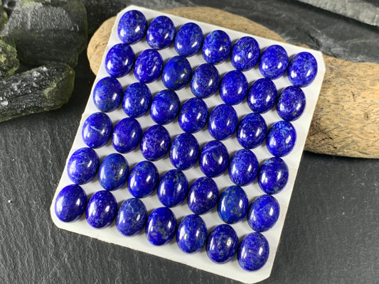 Lapis Lazuli oval 8x10mm cabochon - Calibrated cabochons