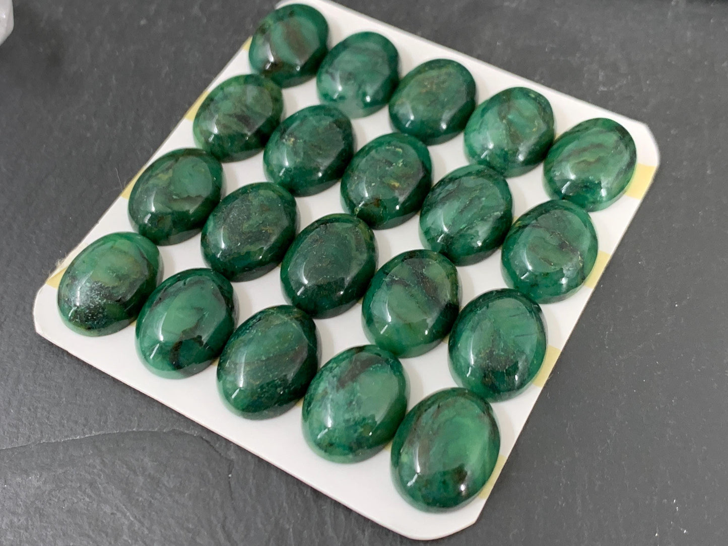 African Jade oval 12x16mm cabochon - Calibrated cabochons