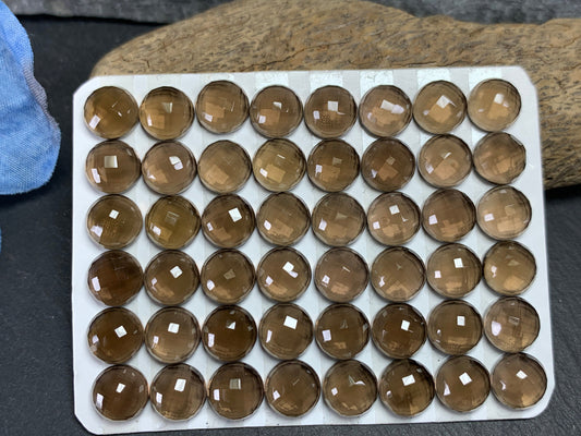 Faceted Smokey Quartz round 8mm cabochon - Calibrated cabochons