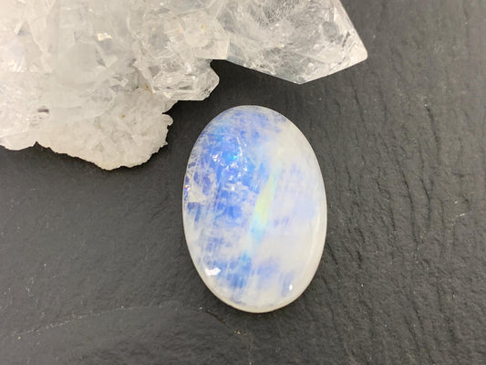 Rainbow Moonstone oval 21x15x6mm cabochon