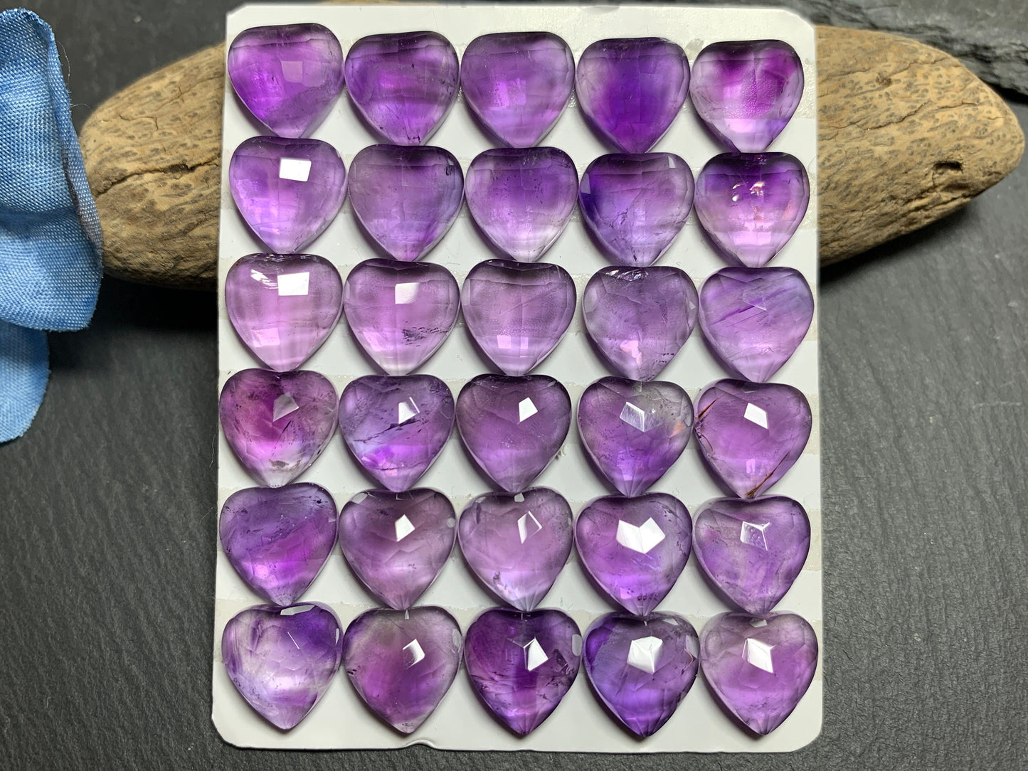 Faceted Amethyst heart 12x12mm cabochon - Calibrated cabochons