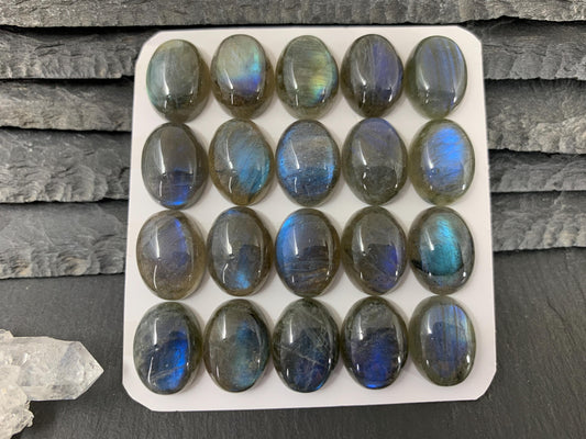 Labradorite oval 12x16mm cabochon - Calibrated cabochon
