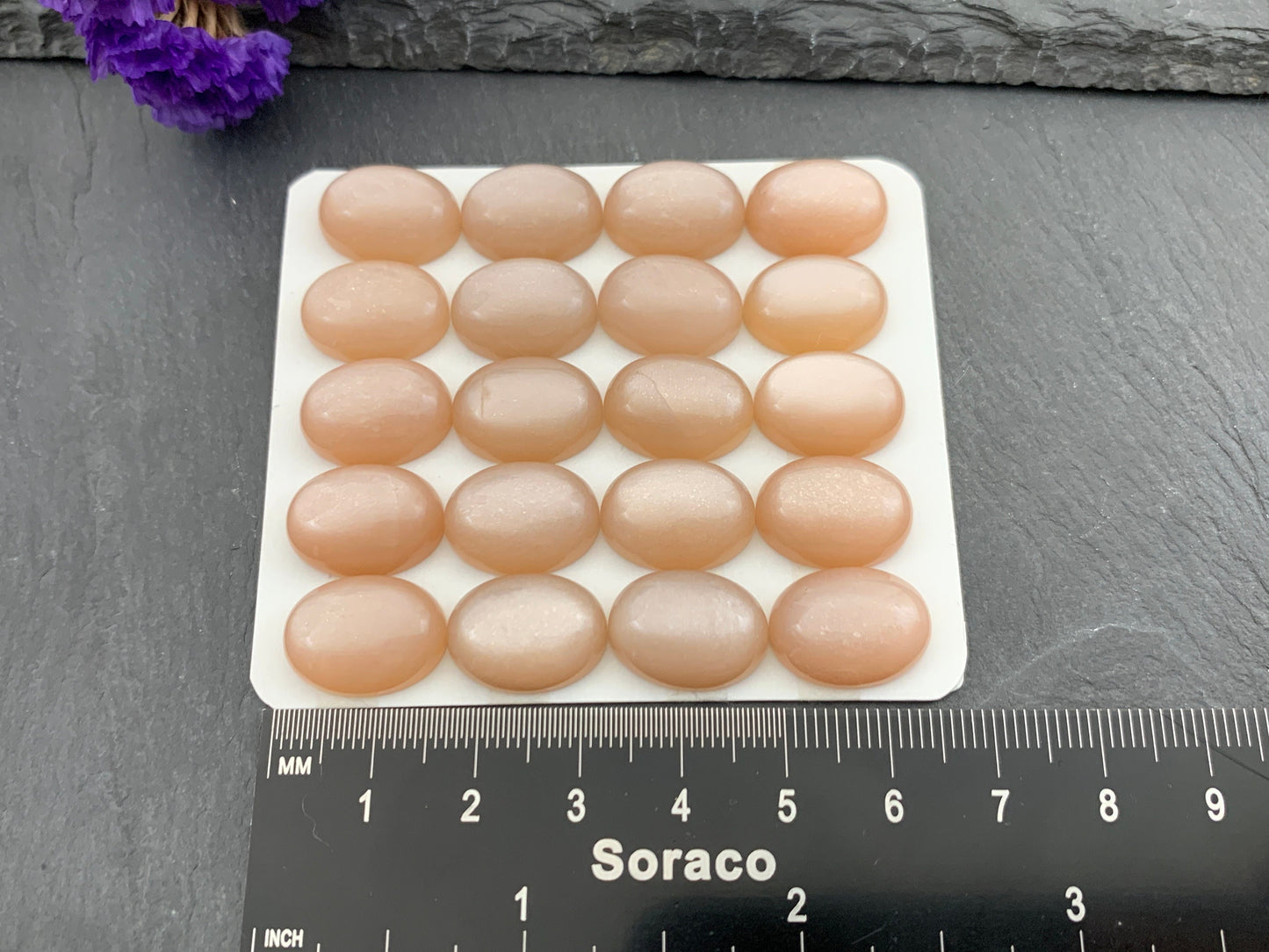 Peach Moonstone oval 12x16mm cabochon - Calibrated cabochons