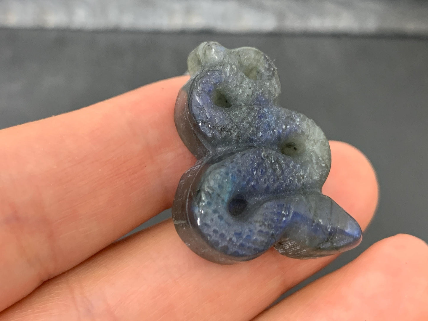 Labradorite Snake cabochon - Snake Carving