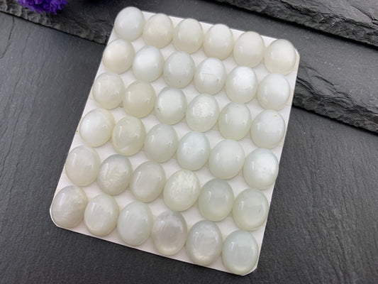 White Moonstone oval 10x12mm cabochon - Calibrated cabochons