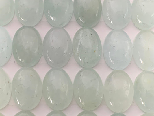 Aquamarine oval 10x14mm cabochon - Calibrated cabochons