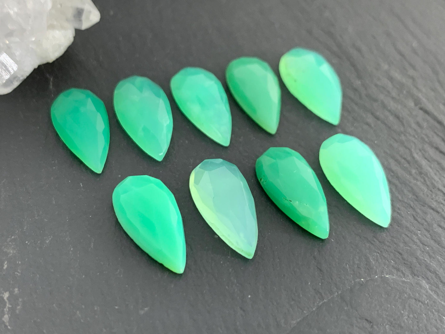 Faceted Chrysoprase pear 7x15mm cabochon