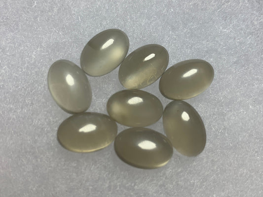 Grey Moonstone oval 8x12mm Cabochon - Calibrated cabochons