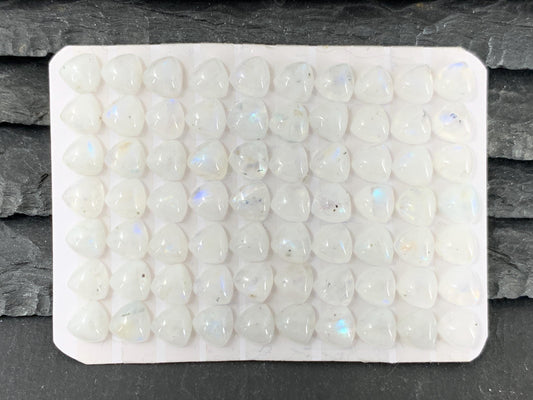 Rainbow Moonstone trillion 6mm cabochon - Calibrated Moonstone