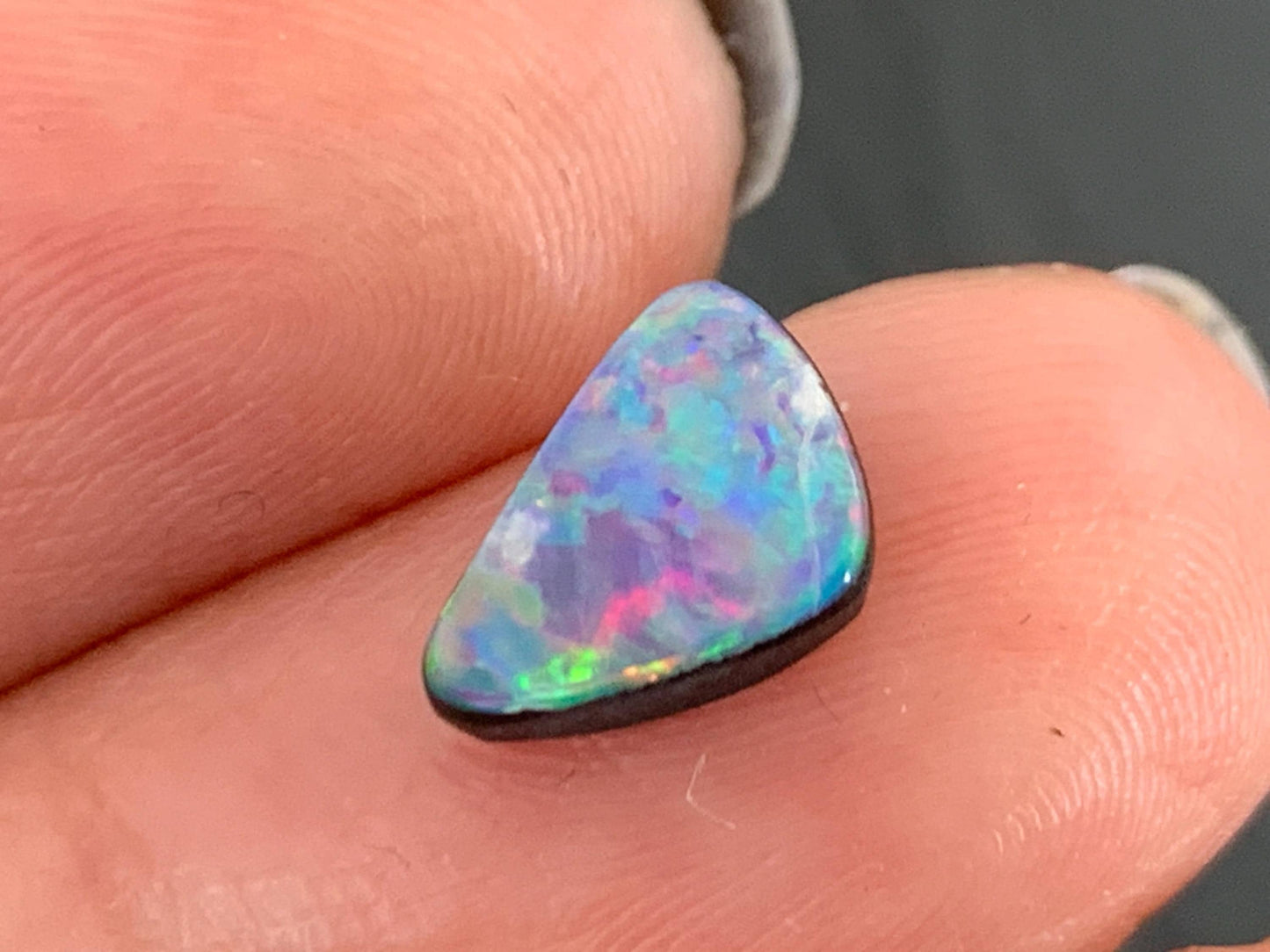 Australian Opal doublet 6x9x3.5mm cabochon