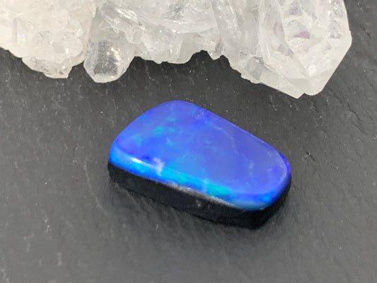 Australian Opal doublet 7x13x4mm cabochon