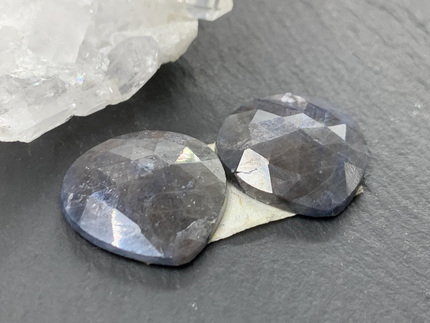 Faceted Star Sapphire pair 17x17mm cabochon - Sapphire pairs