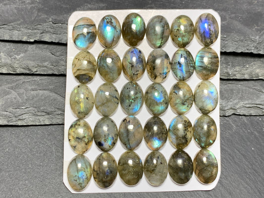Labradorite oval 10x14mm cabochon - Calibrated Cabochons