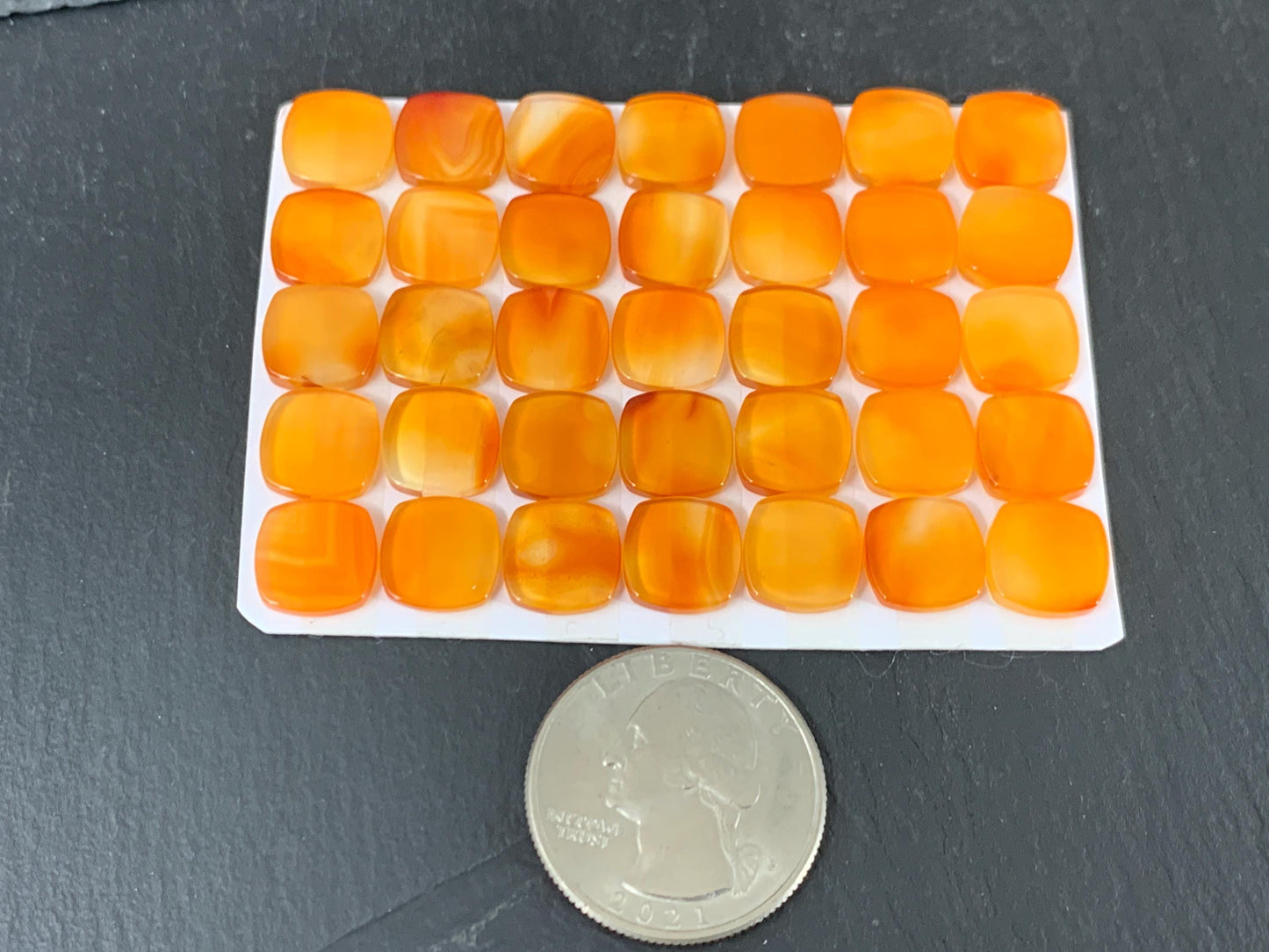 Flat Carnelian square cushion 10x10mm cabochon - Calibrated cabochons