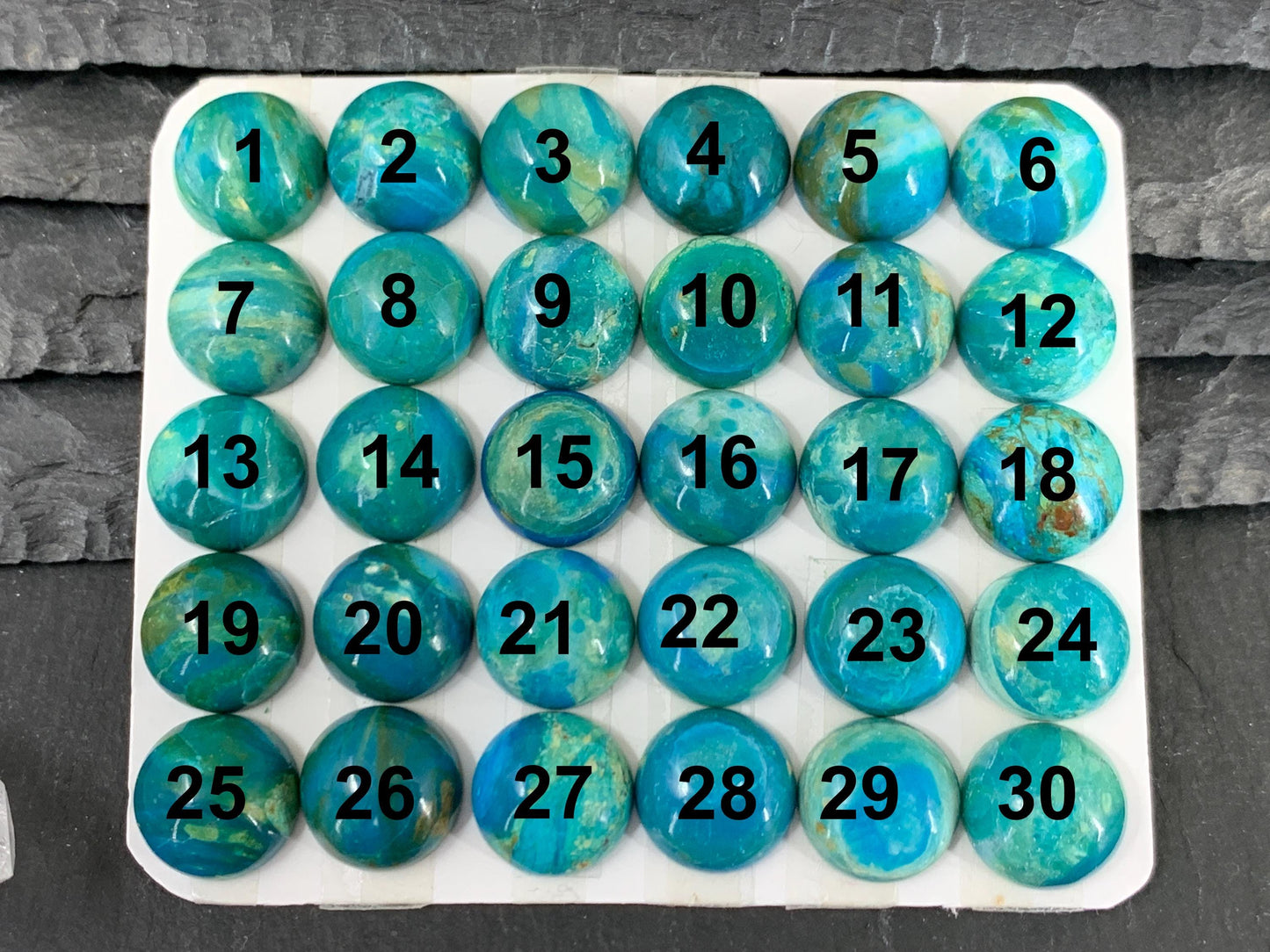 Opaline round 12mm cabochon - Calibrated cabochons