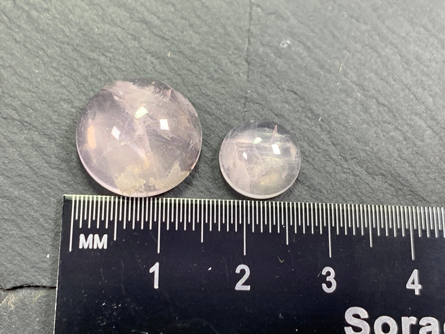 Rose Quartz round 10mm cabochon - Calibrated cabochons