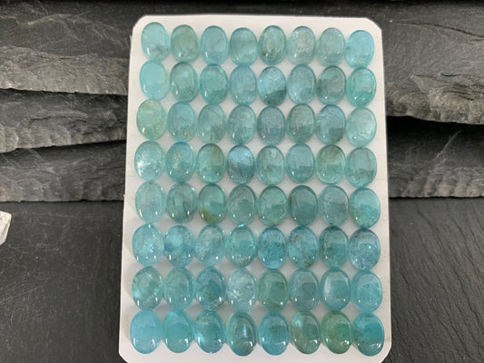 Blue Green Apatite oval 6x8mm cabochon - Calibrated cabochons