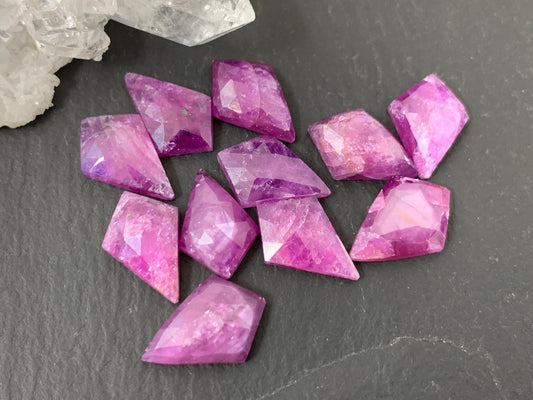 Damaged- discounted faceted Silky Star Sapphire kite 8x12mm cabochon/ lot 11 pieces