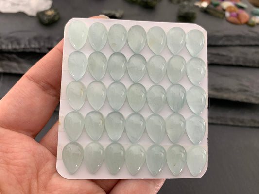Aquamarine pear 8x12mm cabochon - Calibrated cabochons