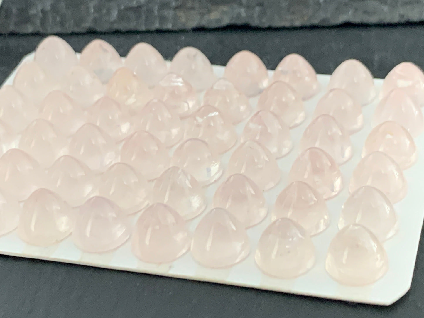 Rose Quartz bullet dome round 8mm cabochon - Calibrated cabochons