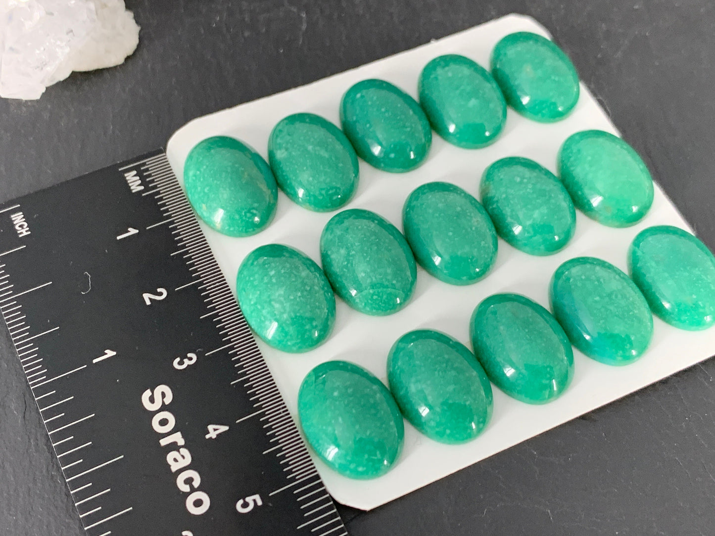 Nevada Turquoise oval 12x16mm cabochon - Calibrated cabochons