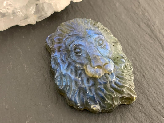 Labradorite Lion 24x33mm Carving- Labradorite Carving